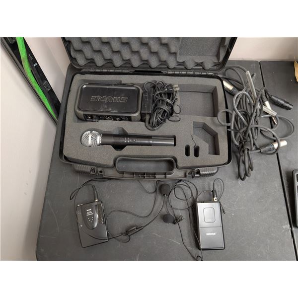 LOT DE 3 MICROPHONES SANS-FIL ASST