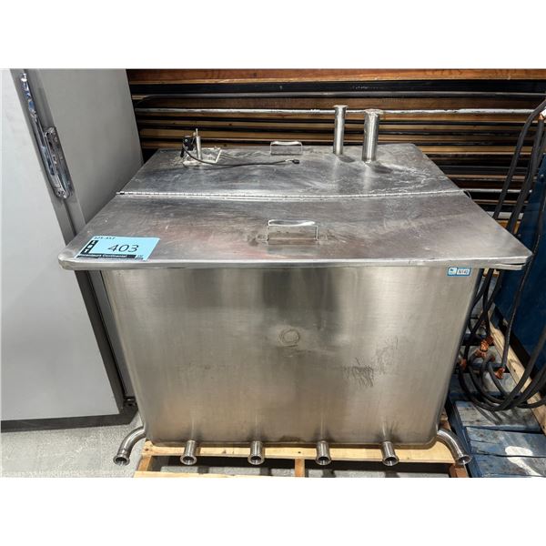 RÉSERVOIR 40"x42"x28"