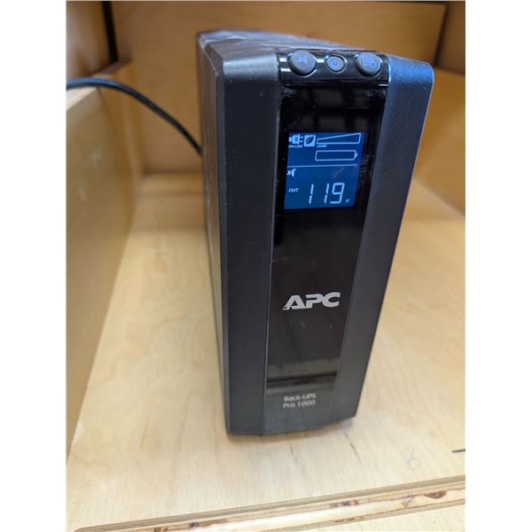 UPS APC BackUPS PRO 1000