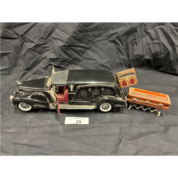 Hard to find, 1:18 scale 38 Cadillac hearse with coffin and bier, die cast, great detail