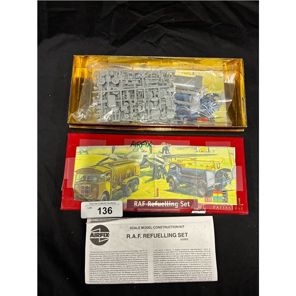 Vintage tank refueling set model kit