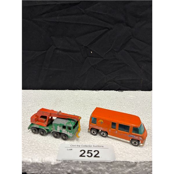 2 vintage die cast vehicles