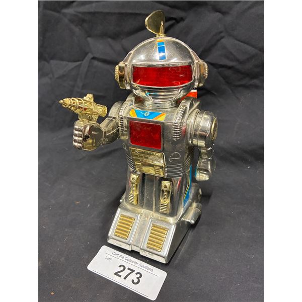 Vintage tin robot 8"