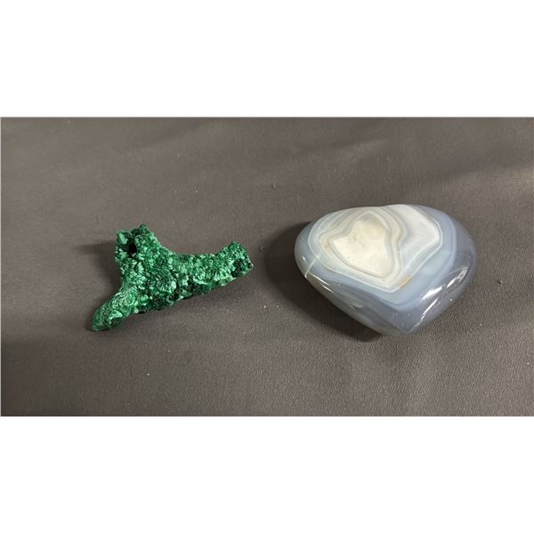 CARVED ORCA AGATE HEART & AMETHYST CLUSTER HEART