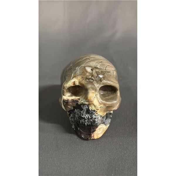 CARVED AGATE SKULL: APPROX. 2" TALL