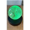 Image 5 : 3" QUARTZ CRYSTAL SPHERE ON BLACK LED ILLUMINATED BASE: SELECTABLE LIGHT COLOURS & MODES