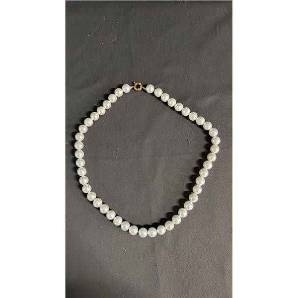 JAPANESE SEA PEARL NECKLACE