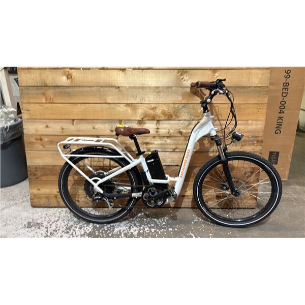 RAD POWER BIKES RADCITY ST 3 E-BIKE WITH BATTERY (NO CHARGER, NO KEY, UNKNOWN WORKING CONDITION)