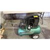 Image 1 : SPEEDAIRE CAST IRON SERIES PORTABLE AIR COMPRESSOR