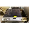 Image 2 : FRIGIDAIRE PROFESSIONAL SERIES STAINLESS STEEL ELECTRIC RANGE WITH CONVECTION OVEN