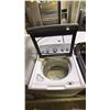Image 2 : GE WHITE TOP LOAD DEEP FILL HE CLOTHES WASHER