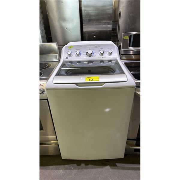ADORA WHITE TOP LOAD HE CLOTHES WASHER