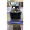 Image 3 : ELECTROLUX STAINLESS STEEL ELECTRIC RANGE WITH CONVECTION OVEN