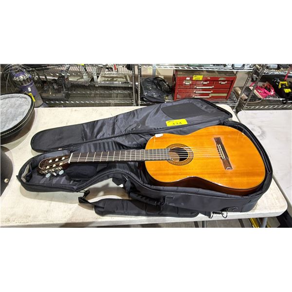 FENDER CLASSIC GUITAR WITH A CASE MODEL- FC100