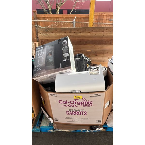 PALLET OF ASSORTED VACUUMS, CEILING LIGHT, STEAM SAUNA & MORE: *WORKING CONDITION UNKNOWN/