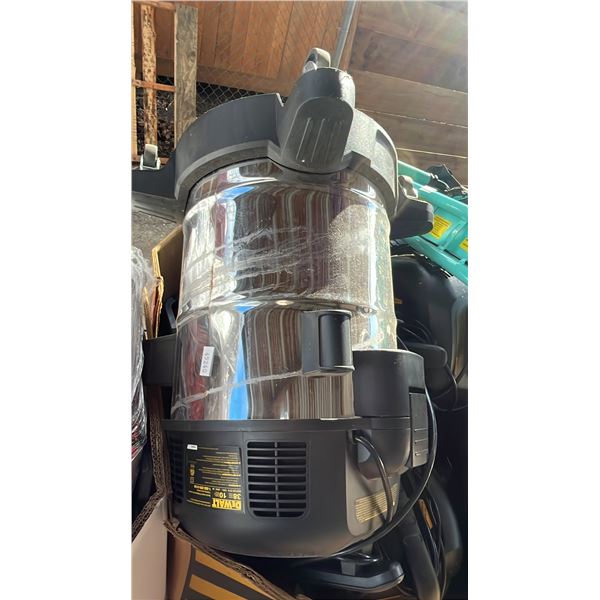 PALLET OF ASSORTED VACUUMS, SPEAKER, LAWN CHAIR, SCOOTERS & MORE: *WORKING CONDITION UNKNOWN/
