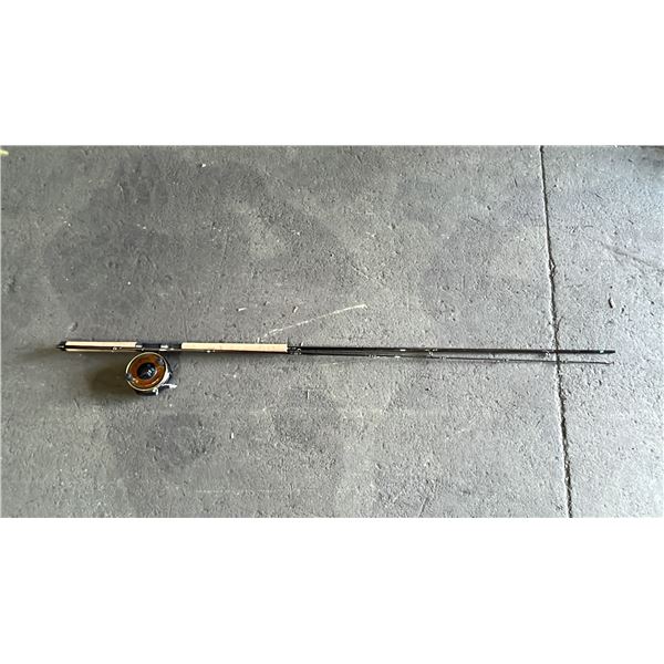 SHIMANO COVERGENCE GRAPHITE FISHING ROD WITH DAIWO MOOCHING REEL