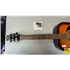 Image 3 : PEAVEY ACOUSTIC GUITAR WITH NEW STRINGS