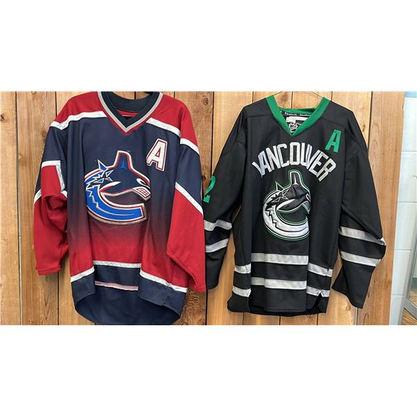 REEBOK VANCOUVER CANUCKS DANIEL SEDIN JERSEY SIZE 50 & KOHO VANCOUVER CANUCKS TODD BERTUZZI JERSEY