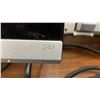 Image 3 : (2) HP 24" MONITORS WITH POWER CORDS & AN ACASIS USB HUB WITH NO CABLES