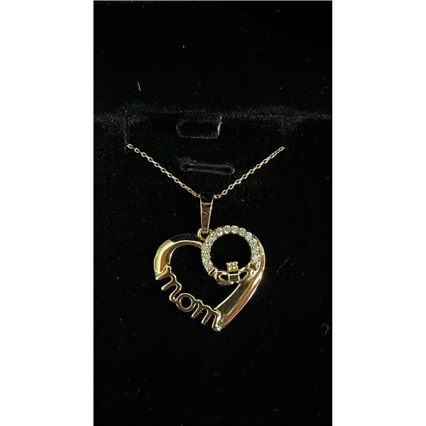 *NEW* 18K GOLD PLATED 29MM SIMULATED DIAMOND (CZ) "MOM" HEART NECKLACE: 18" CHAIN