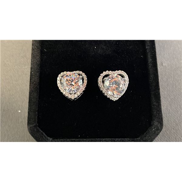 *NEW* STERLING SILVER SIMULATED DIAMOND (CZ) HEART HALO STUD EARRINGS (2 CT EACH)