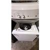 Image 4 : GE STACKING WASHER & DRYER SET