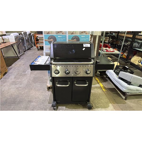 BROIL KING CROWN PORTABLE PROPANE BBQ (NO GRILL PLATES, NO ROTISSERIE, NO SHELF, 1 KNOB BROKEN
