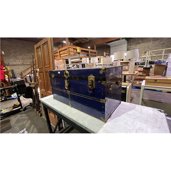 VINTAGE STORAGE CHEST WITH INSERT 36" X 17" X 18.5"