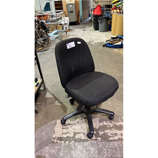 ARMLESS FABRIC ROLLING OFFICE CHAIR
