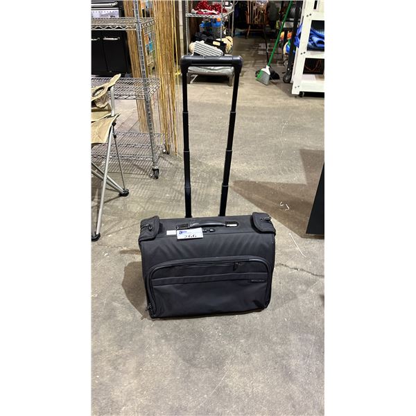 BRIGGS & RILEY WHEELED COMPACT GARMENT BAG