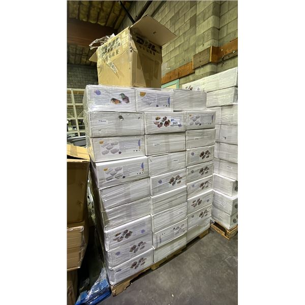 PALLET OF CLEAR PLASTIC FOOD STORAGE BINS - 7 PACKS *MUST TAKE ALL ON PALLET*