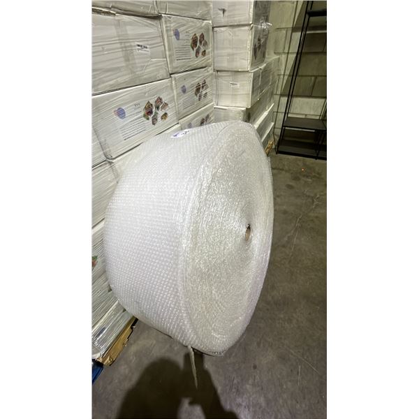 LARGE ROLL OF BUBBLE WRAP