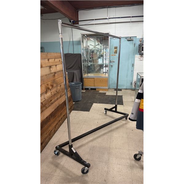 ROLLING METAL CLOTHING RACK