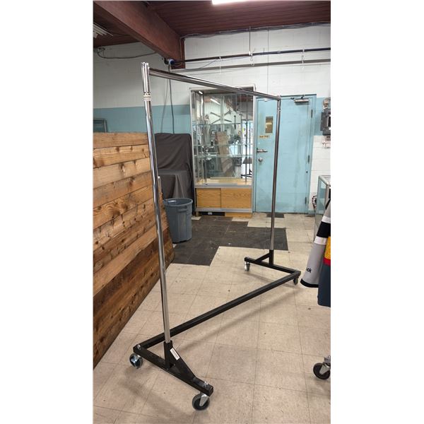 ROLLING METAL CLOTHING RACK