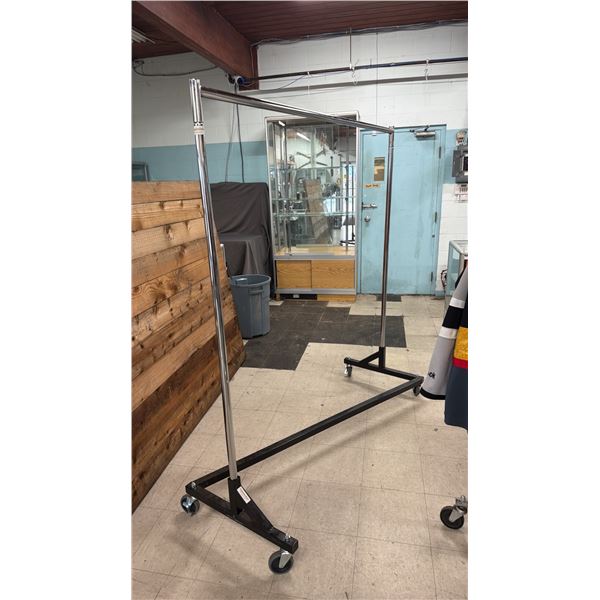 ROLLING METAL CLOTHING RACK