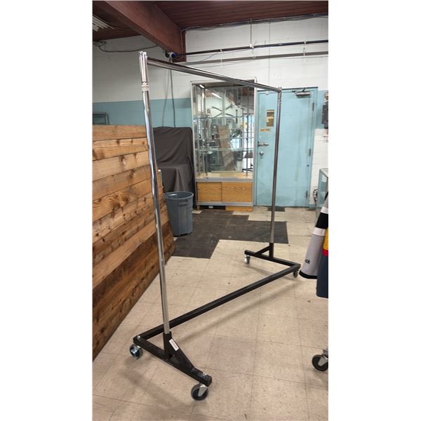 ROLLING METAL CLOTHING RACK