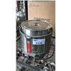 Image 1 : VOLLRATH CAYENNE ROUND HEAT 'N SERVE 11 QUART RETHERMALIZER