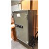 Image 3 : LARGE HEAVY-DUTY SAFE WITH COMBO