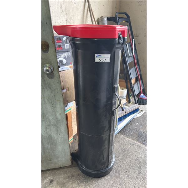 NOMADIC DISPLAY SHIPPING CASE