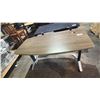 Image 2 : LAMINATE DESK WITH METAL BASE