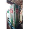 Image 3 : VINTAGE 7UP VENDING MACHINE