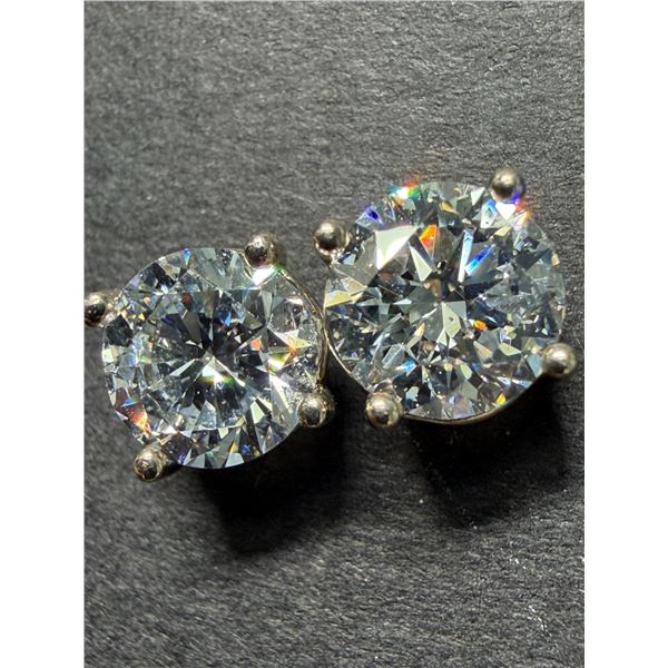 10K(1.26G), LAB DIAMOND (2.04CT)EARRINGS, APPRAISED INSURANCE VALUE $2000