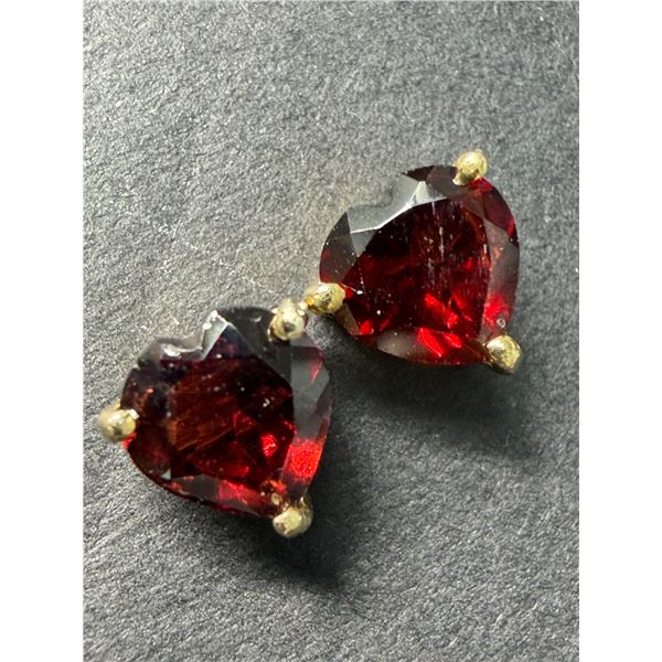 SILVER (1.36G), GARNET (2CT)GOLD-PLATED HEART EARRINGS, SUGGESTED RETAIL VALUE $200