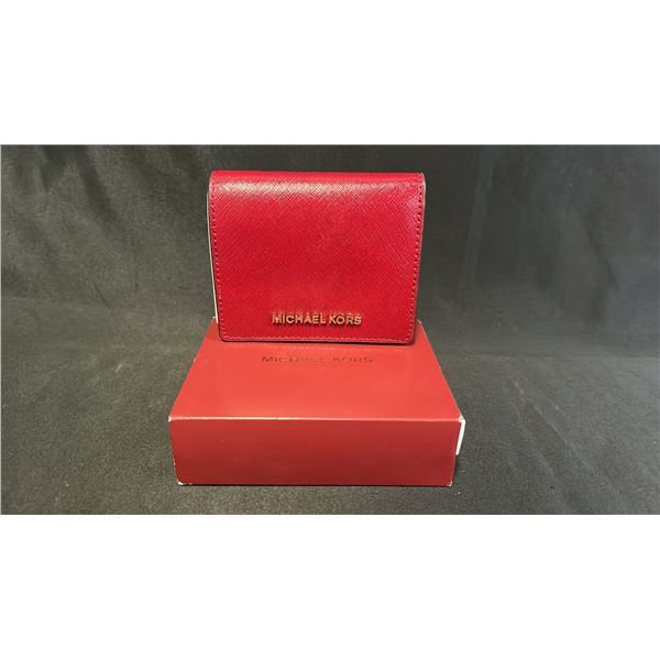 *NEW WITH TAGS IN BOX* MICHAEL KORS JET SET LEATHER FLAP WALLET