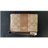 Image 2 : *NEW WITH TAGS* (2) COACH LEATHER ZIPPERED WRISTLETS