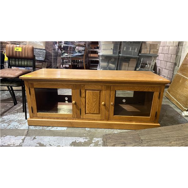 WOOD 3-DOOR ENTERTAINMENT CONSOLE TABLE 60" X 23.5" X 23"