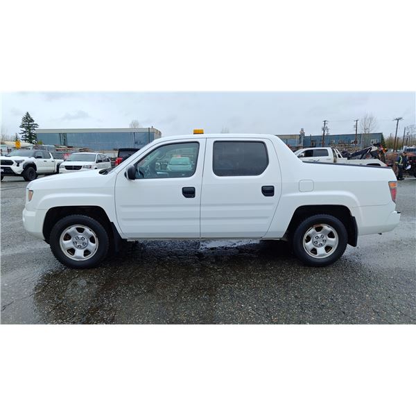 2008 HONDA RIDGELINE 4WD, 4DR PICKUP, WHITE, VIN 2HJYK16488H001414,