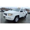 Image 2 : 2008 HONDA RIDGELINE 4WD, 4DR PICKUP, WHITE, VIN 2HJYK16488H001414,
