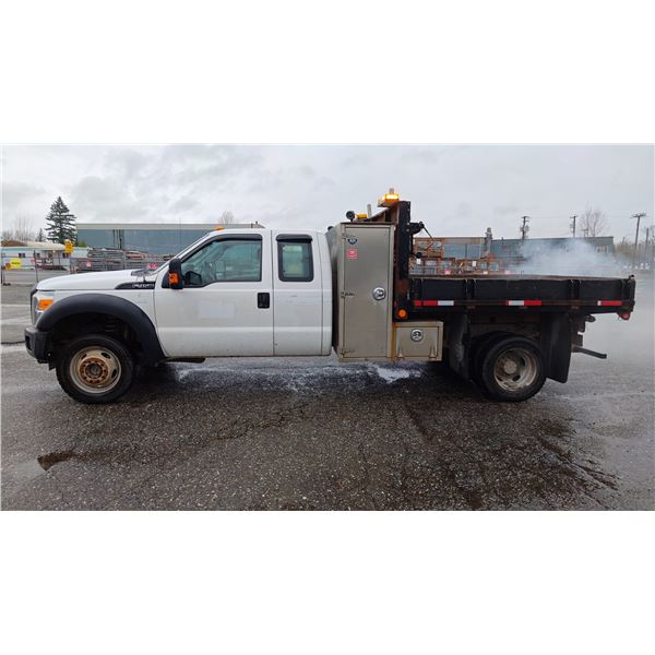 2015 FORD F450 SUPER DUTY, 2DR CREW CAB FLAT DECK P/U, WHITE, VIN 1FD0X4HY7FEB27543,